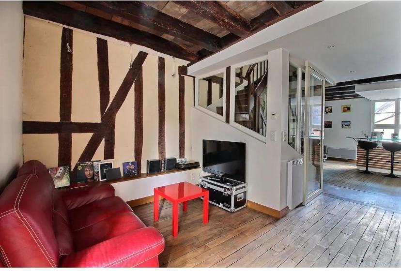 Le Backstage Apartment Bourges Bagian luar foto